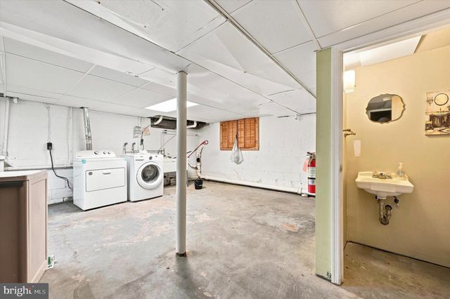 2745 EDGE HILL RD, Huntingdon Valley, PA 19006