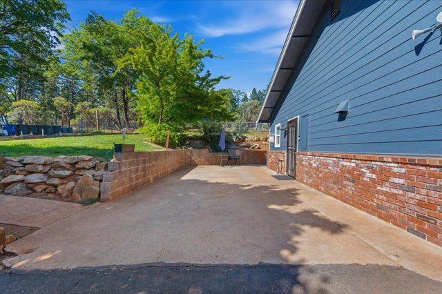 10784 Cole Way, Grass Valley, CA 95945