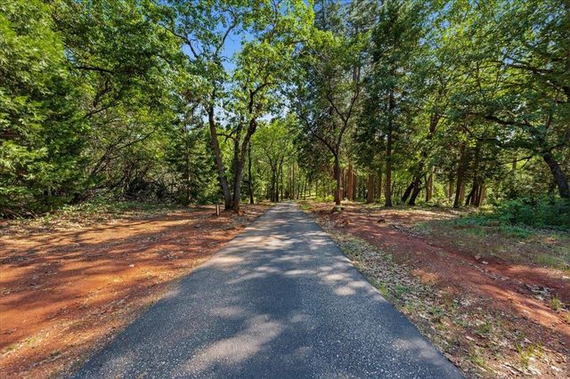 10784 Cole Way, Grass Valley, CA 95945