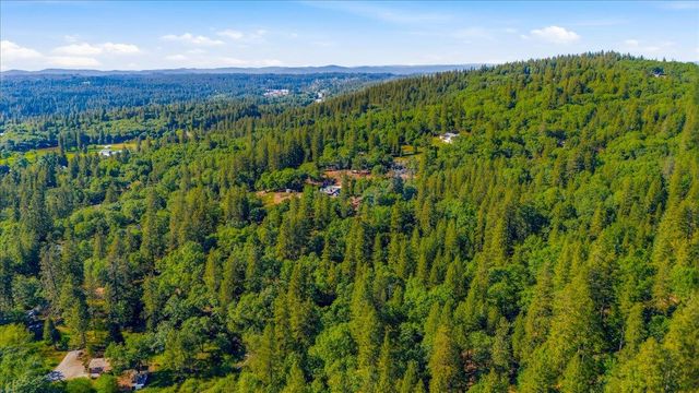 10784 Cole Way, Grass Valley, CA 95945