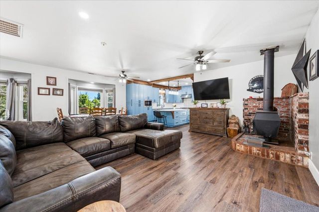 10784 Cole Way, Grass Valley, CA 95945