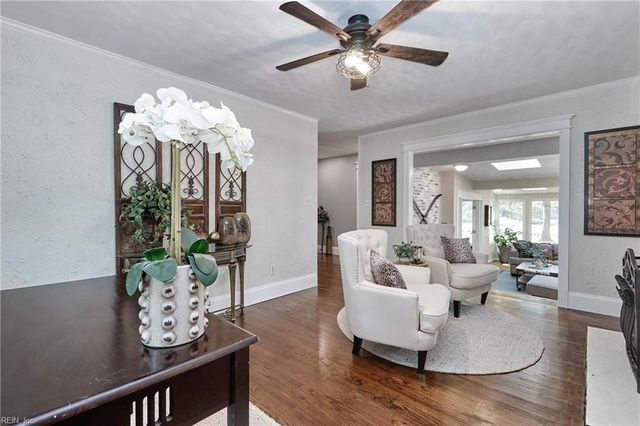 112 Earl ST, Seaford, VA 23696