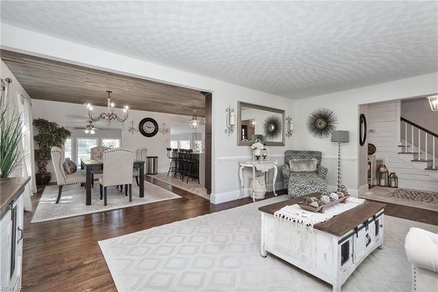112 Earl ST, Seaford, VA 23696