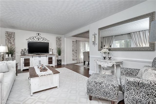 112 Earl ST, Seaford, VA 23696