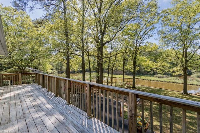 112 Earl ST, Seaford, VA 23696