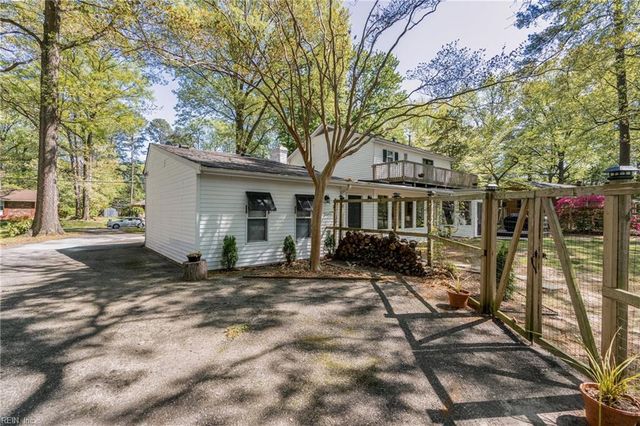 112 Earl ST, Seaford, VA 23696
