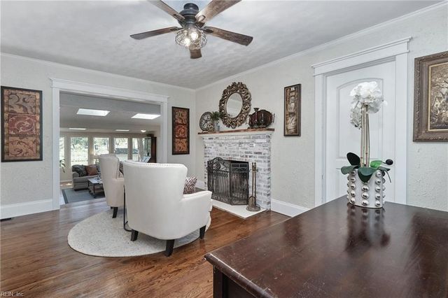 112 Earl ST, Seaford, VA 23696