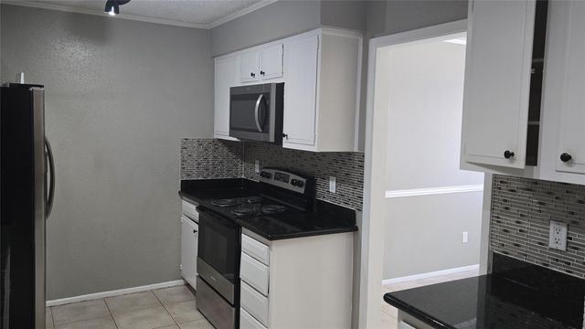 6125 Brookdale Drive, League City, TX 77573
