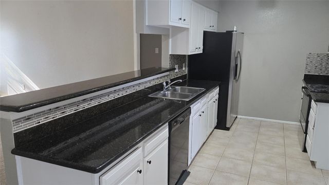 6125 Brookdale Drive, League City, TX 77573