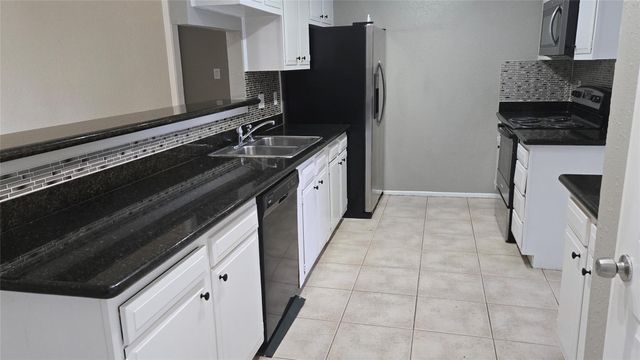 6125 Brookdale Drive, League City, TX 77573