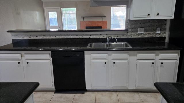 6125 Brookdale Drive, League City, TX 77573