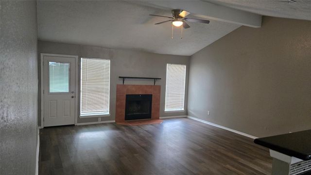 6125 Brookdale Drive, League City, TX 77573