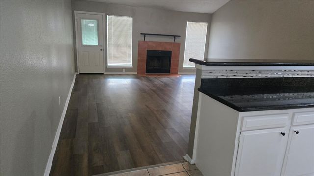 6125 Brookdale Drive, League City, TX 77573