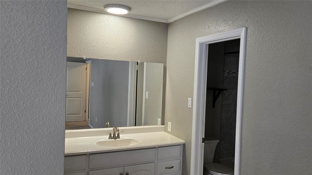 6125 Brookdale Drive, League City, TX 77573