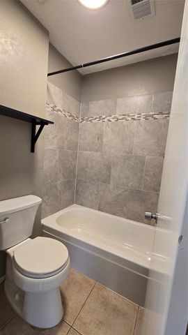 6125 Brookdale Drive, League City, TX 77573