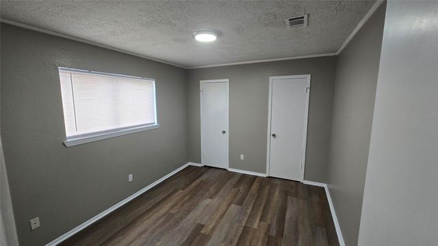 6125 Brookdale Drive, League City, TX 77573