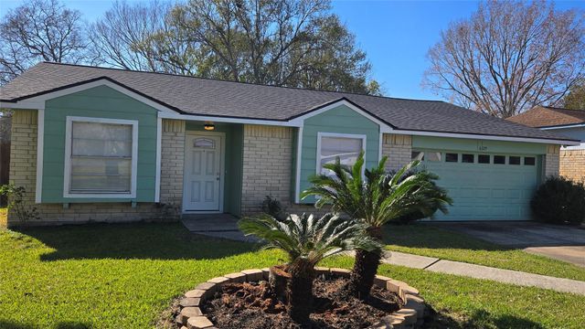 6125 Brookdale Drive, League City, TX 77573