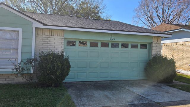 6125 Brookdale Drive, League City, TX 77573