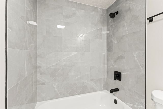 1015 Van Arden Drive, Vandalia, OH 45377
