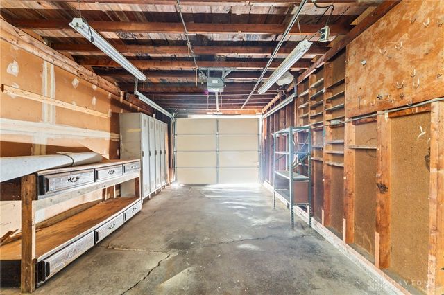 1015 Van Arden Drive, Vandalia, OH 45377