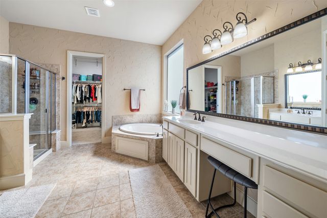 5048 Exposition Way, Fort Worth, TX 76244