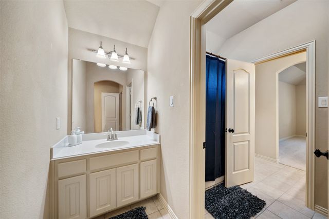 5048 Exposition Way, Fort Worth, TX 76244