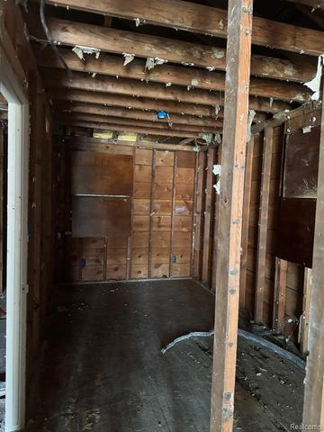 2825 Reynolds Street, Flint, MI 48503