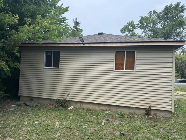 2825 Reynolds Street, Flint, MI 48503