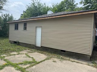 2825 Reynolds Street, Flint, MI 48503