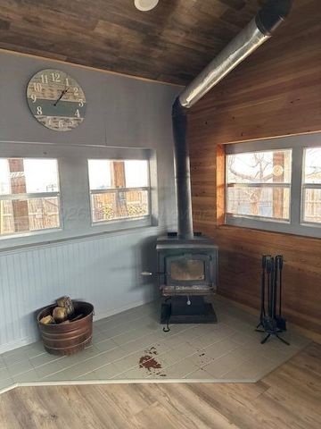 22701 S Blessen Road, Canyon, TX 79015