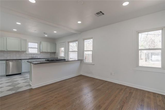 1117 W Symmes Street, Norman, OK 73069