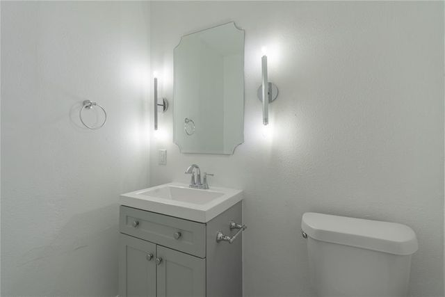 1117 W Symmes Street, Norman, OK 73069