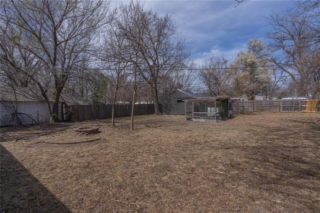 1117 W Symmes Street, Norman, OK 73069