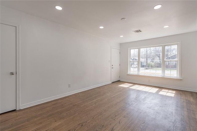 1117 W Symmes Street, Norman, OK 73069