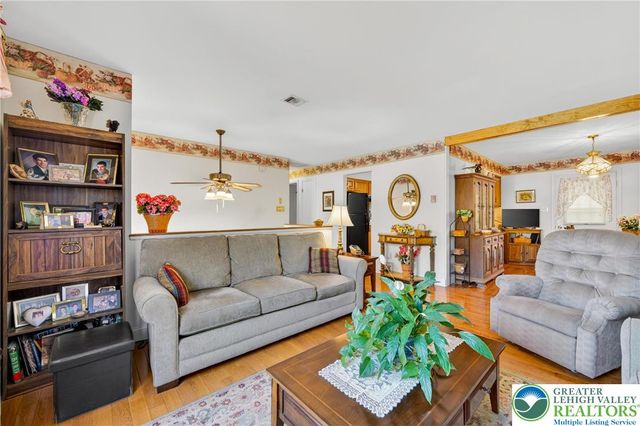 5505 Monocacy Drive, East Allen Twp, PA 18017
