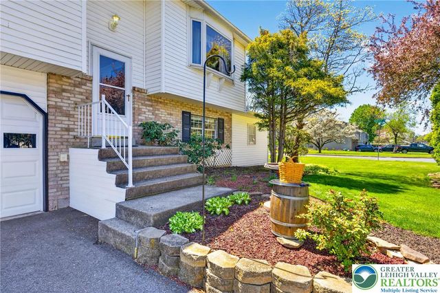 5505 Monocacy Drive, East Allen Twp, PA 18017