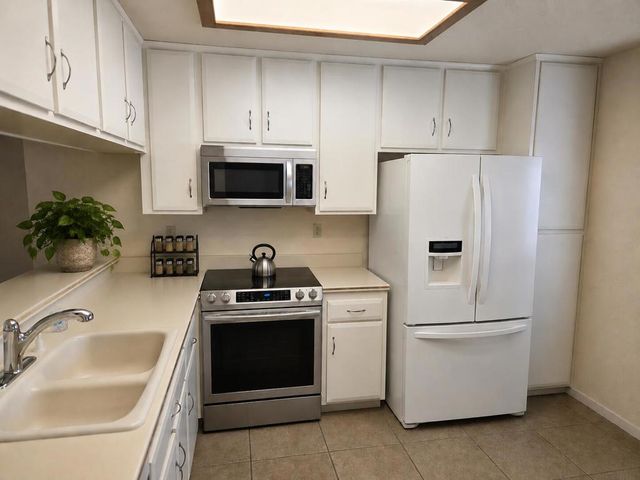 28486 Taos Court, Cathedral City, CA 92234