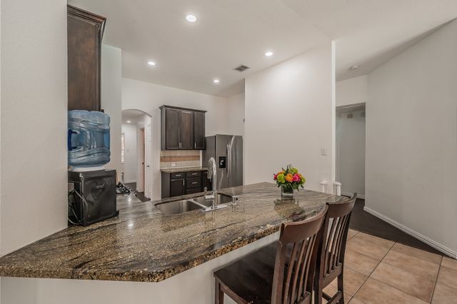 1011 Fleetwood Cove Drive, Grand Prairie, TX 75052
