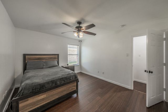 1011 Fleetwood Cove Drive, Grand Prairie, TX 75052