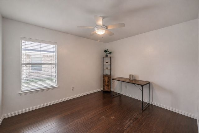 1011 Fleetwood Cove Drive, Grand Prairie, TX 75052