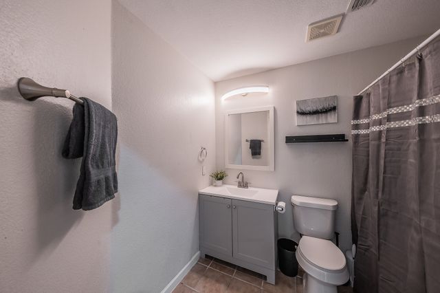 1011 Fleetwood Cove Drive, Grand Prairie, TX 75052