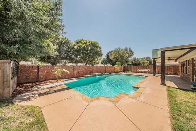 1011 Fleetwood Cove Drive, Grand Prairie, TX 75052