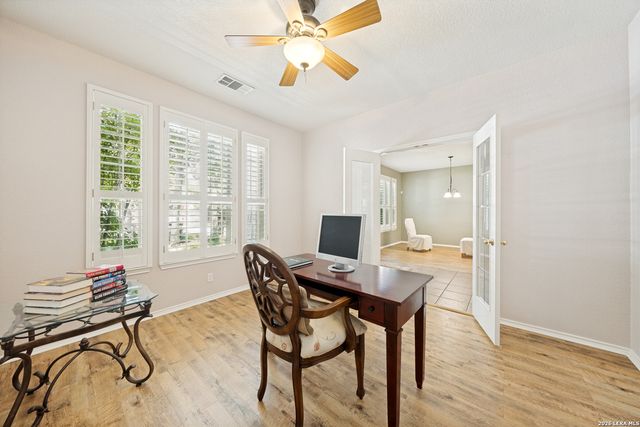 4501 RIDGE PEAK DR, Schertz, TX 78154
