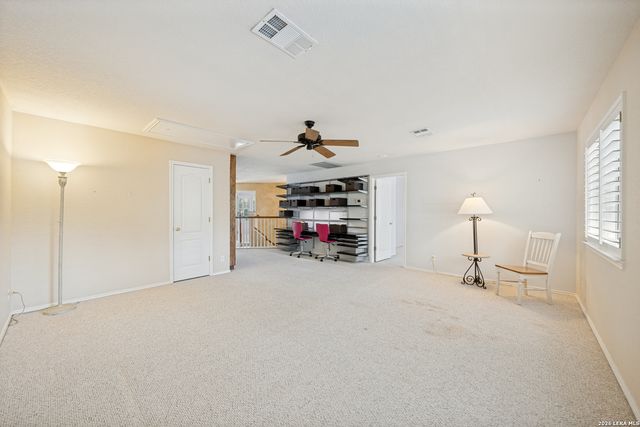 4501 RIDGE PEAK DR, Schertz, TX 78154