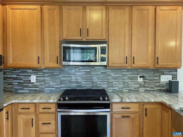 232 CHAMPIONS POINTE TER, Zion Crossroads, VA 22942