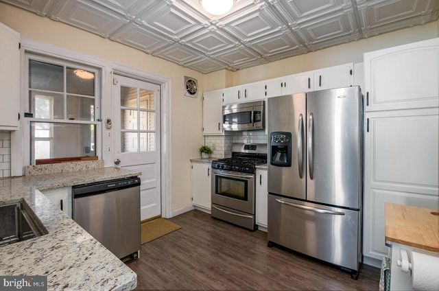 15 TREBOR PL, Reading, PA 19610