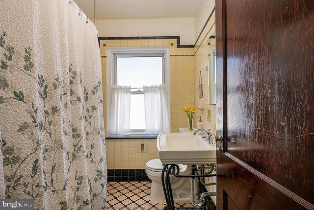 15 TREBOR PL, Reading, PA 19610