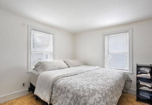 376 Pleasant Street, Weymouth, MA 02190