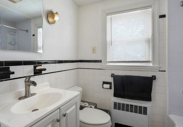 376 Pleasant Street, Weymouth, MA 02190