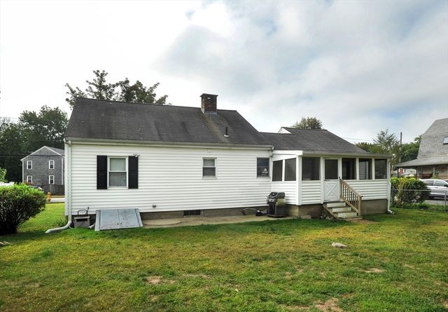 376 Pleasant Street, Weymouth, MA 02190